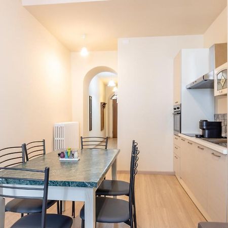 Aosta Centre Apartments - Porta Pretoria 56 المظهر الخارجي الصورة