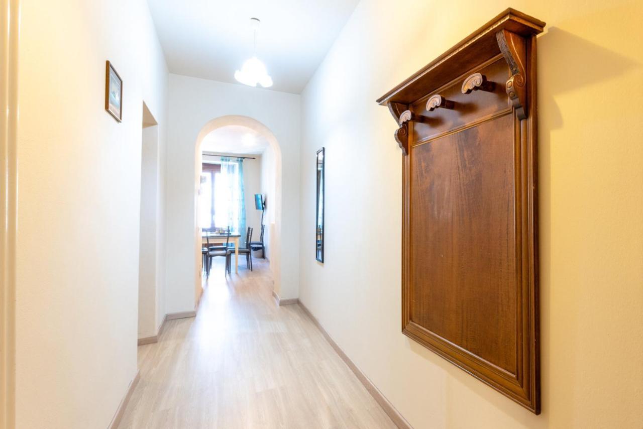Aosta Centre Apartments - Porta Pretoria 56 المظهر الخارجي الصورة